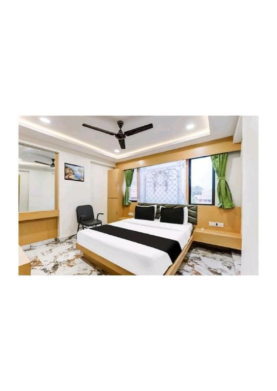 Hotel Prime 24 - Main view