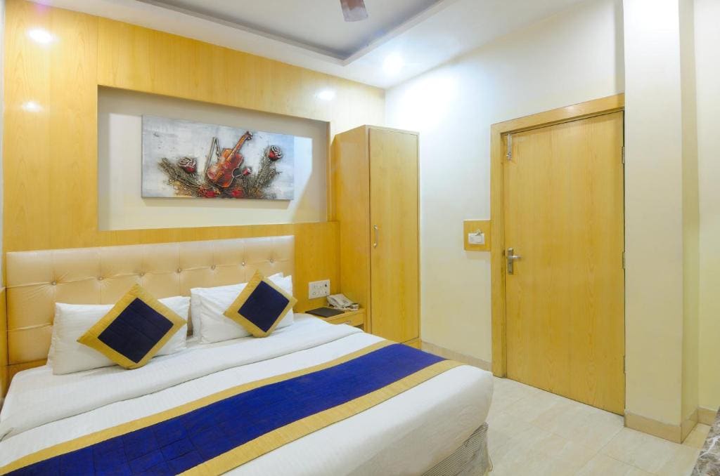 Hotel Prince Palace Deluxe - New Delhi - View 2