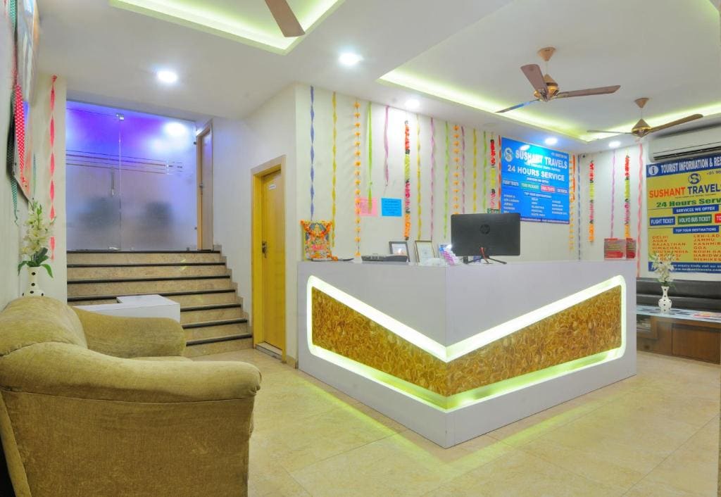 Hotel Prince Palace Deluxe - New Delhi - Main view