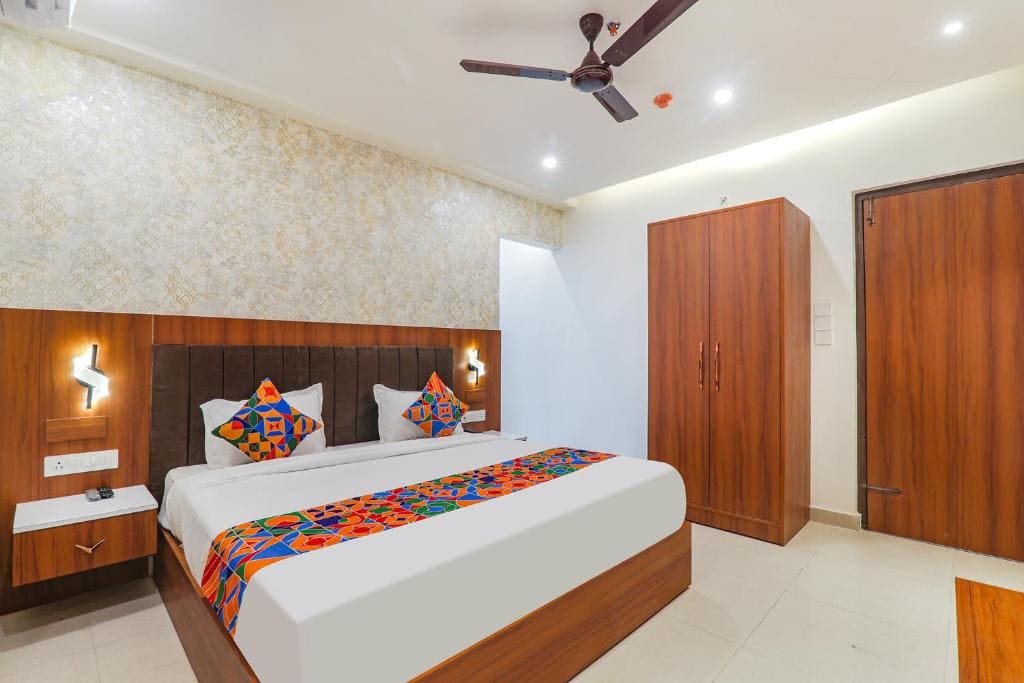 FabHotel Raj Palace - View 2