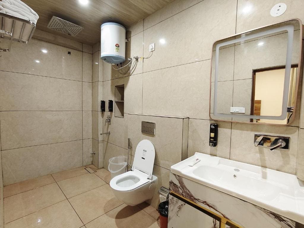 Hotel Ramayan Inn - Near Parmarth Niketan - Vista 7
