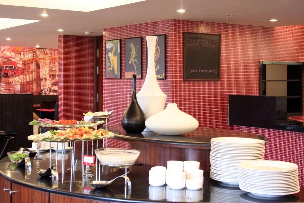 Red Fox by Lemon Tree Hotels, East Delhi - View 5