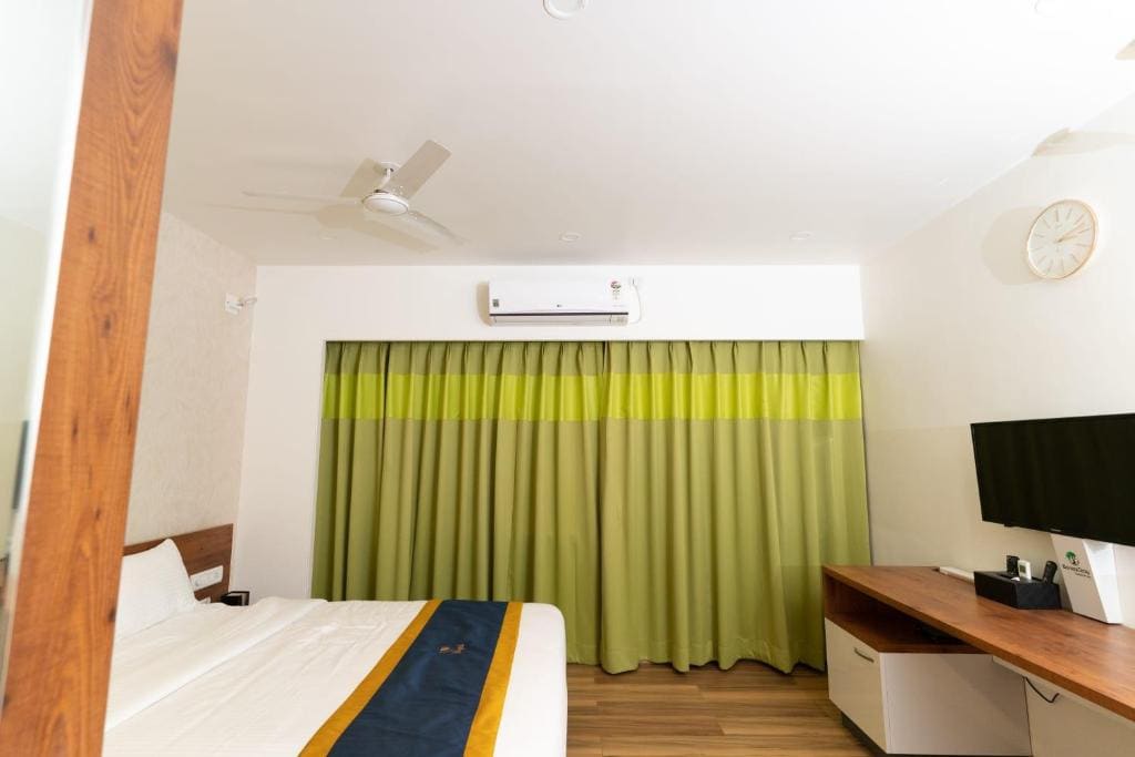 Regal Suites - View 2