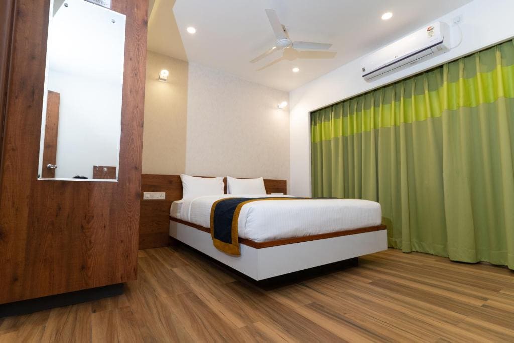 Regal Suites - View 7
