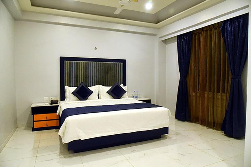 Regenta Inn Vadodara, 500m from Railway Station - View 4