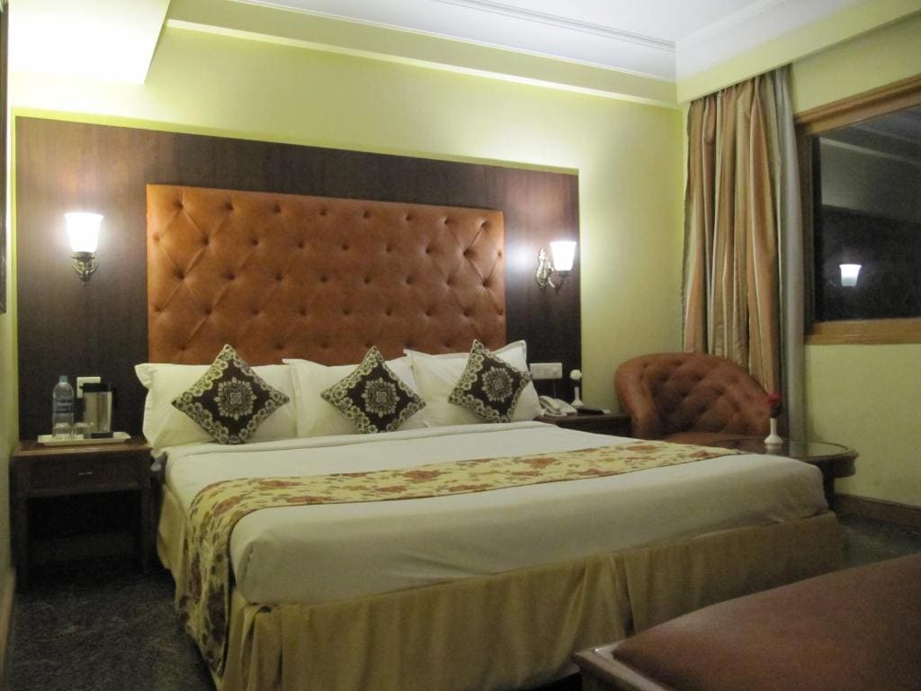 Ritz Plaza - View 4