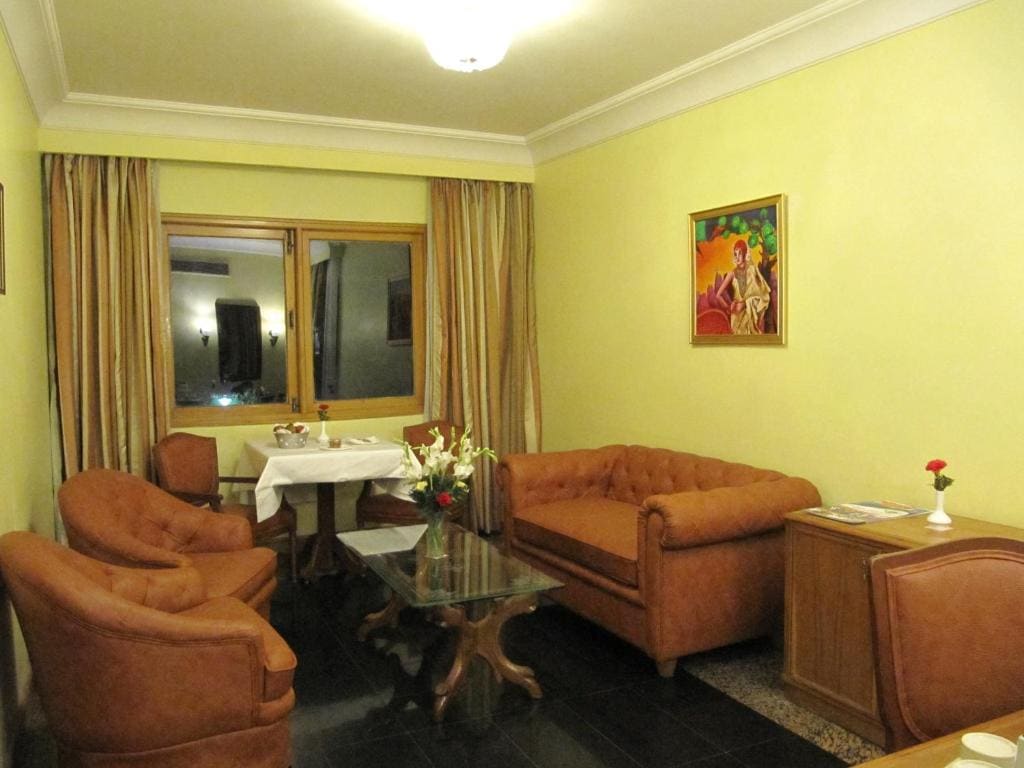 Ritz Plaza - View 3
