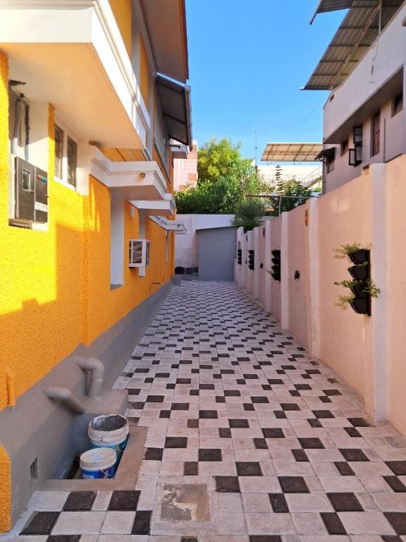 Rooms in Orange Homestay - Main view
