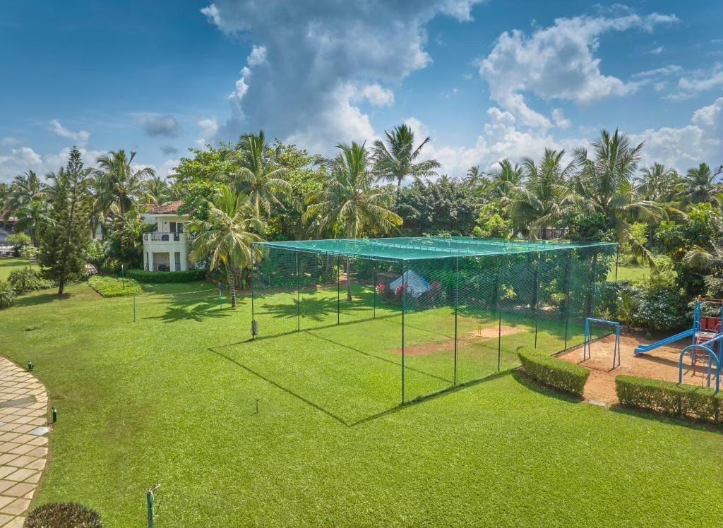 Royal Orchid Beach Resort & Spa, Utorda Beach Goa - Main view