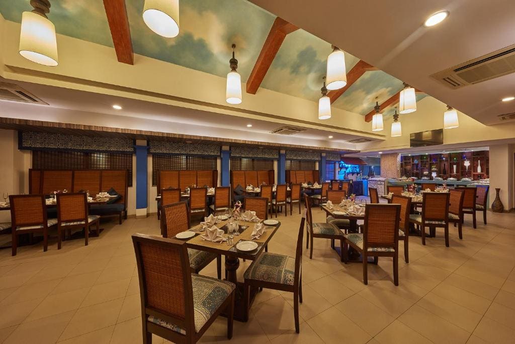 Royal Orchid Beach Resort & Spa, Utorda Beach Goa - View 4