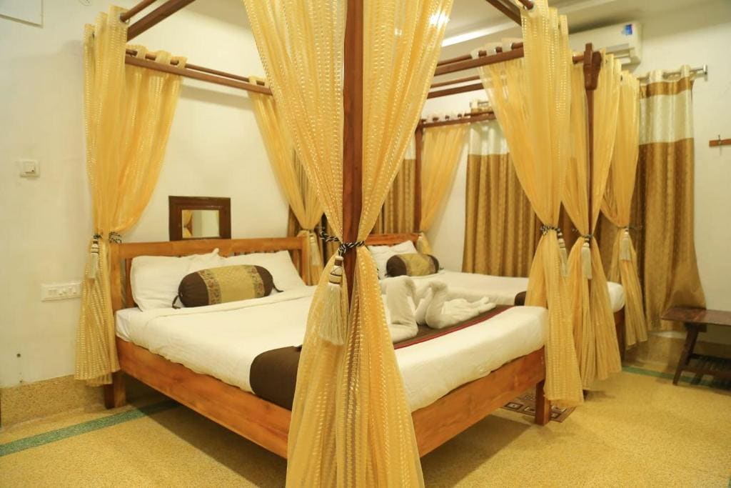 ROYAL STAY VINTAGE - View 2