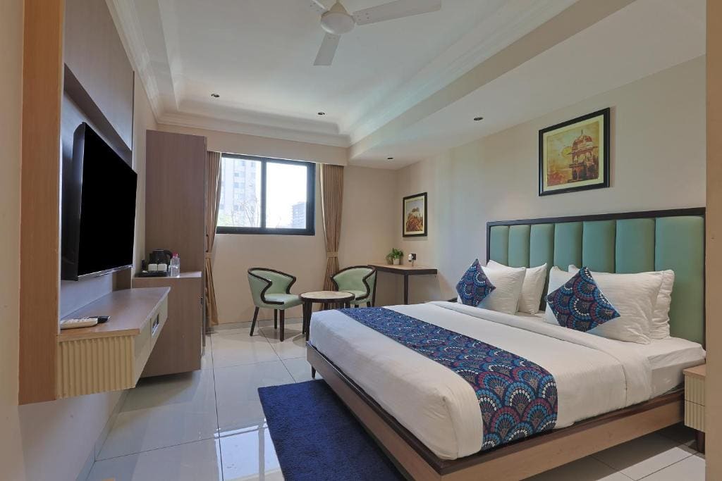 Hotel Royal Town - View 2