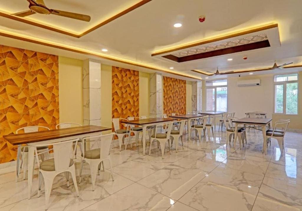 RROOMS Hotel Heera Grand - View 4