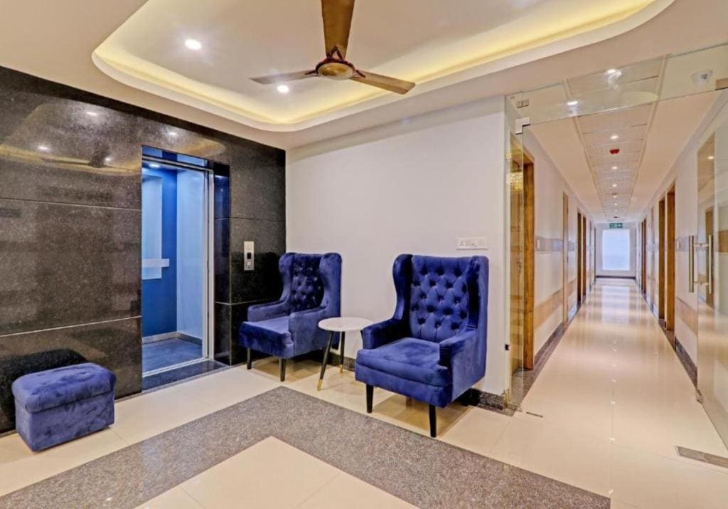 RROOMS Hotel Heera Grand - View 3