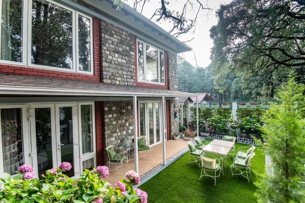 Sakley's Cottages - View 2