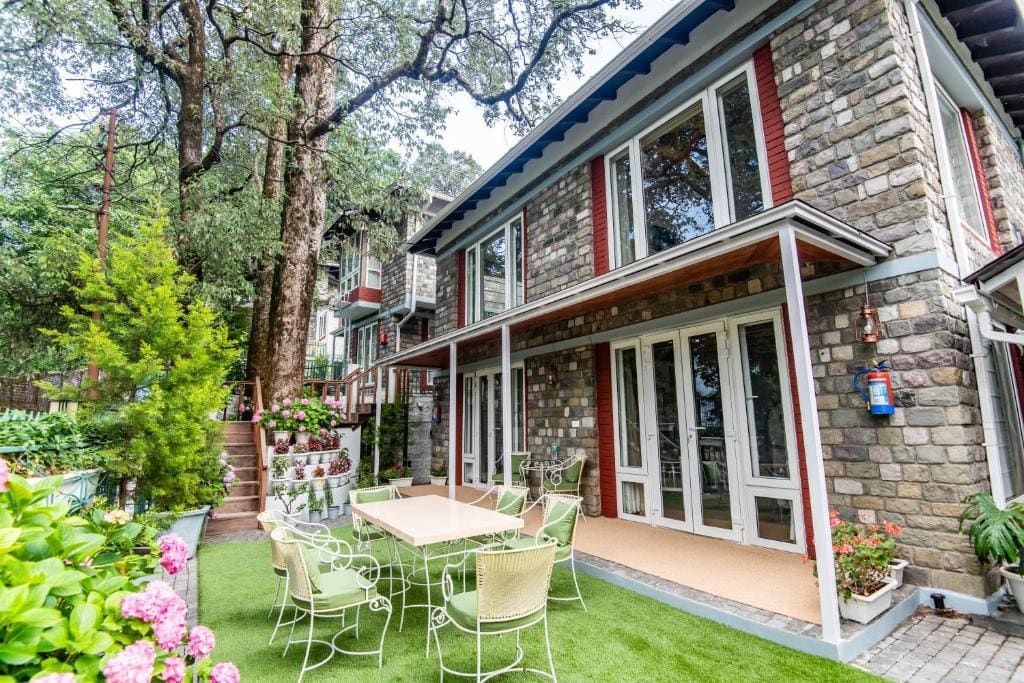 Sakley's Cottages - View 3