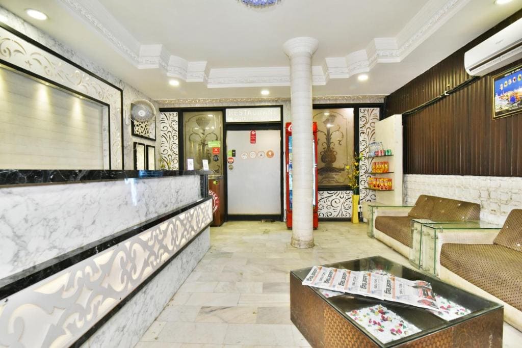 Hotel sallow International-Hotel Near Golden Temple - Main view