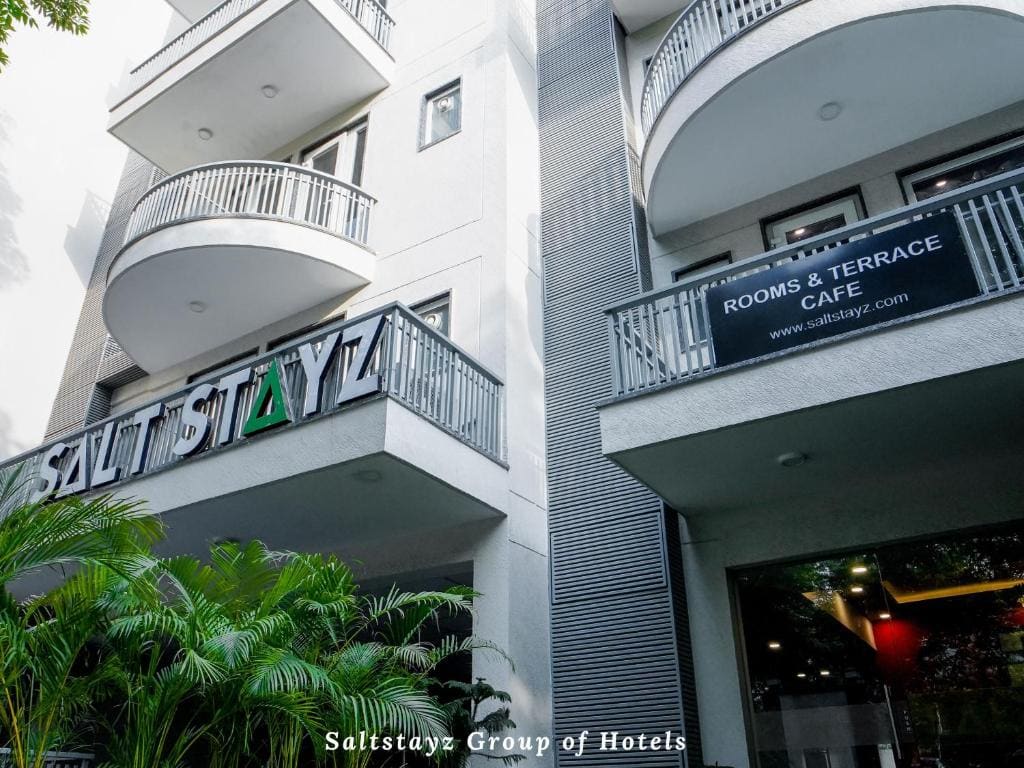 Saltstayz Select - Near Millennium City Centre - Main view