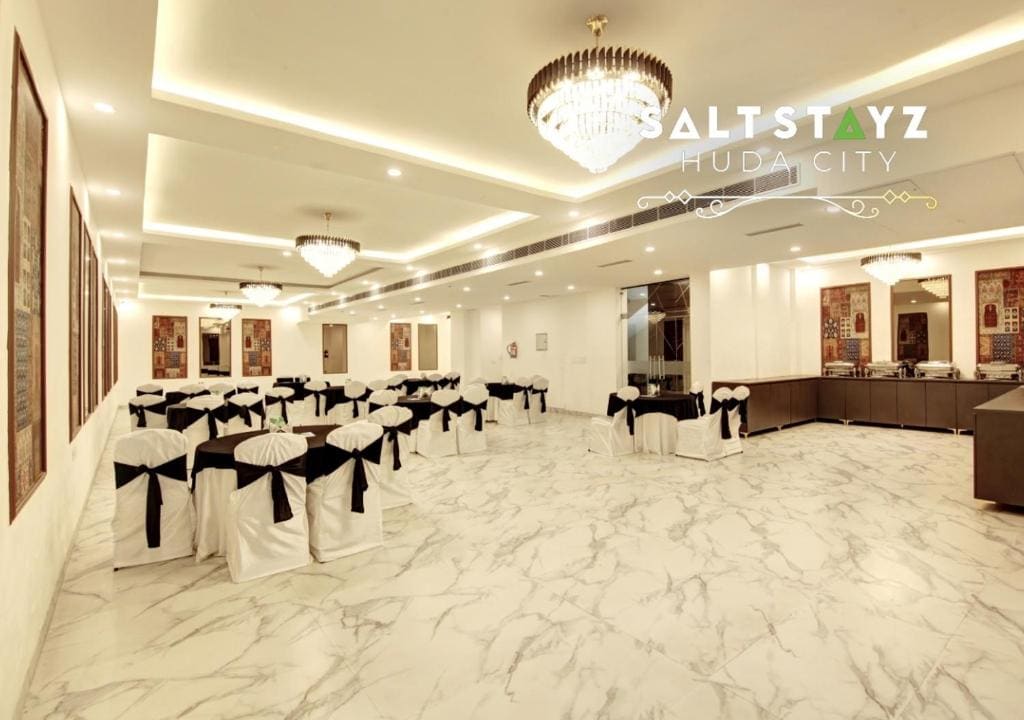 Saltstayz Select - Near Millennium City Centre - View 4