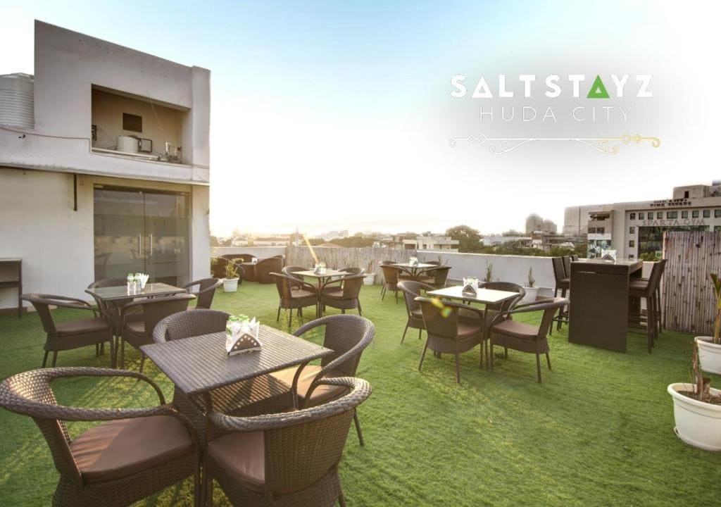 Saltstayz Select - Near Millennium City Centre - View 5