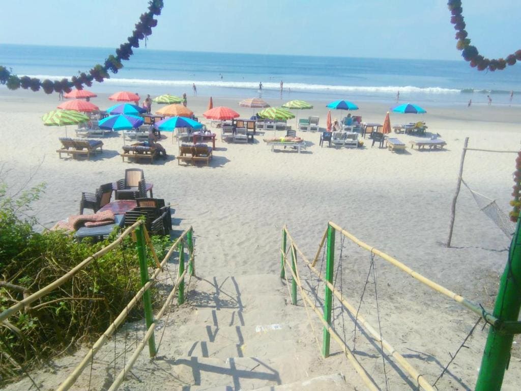Samantha Inn Beach Resort - View 3