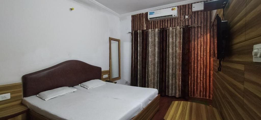 Hotel Samrat - View 3