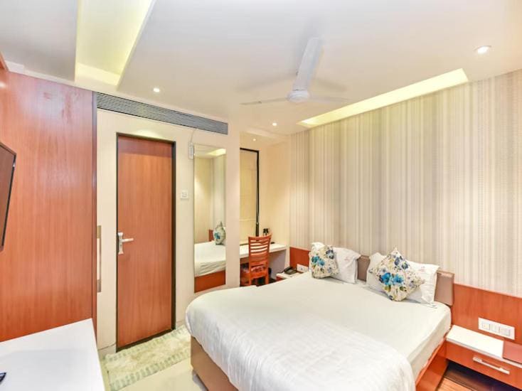 Hotel Sangat Regency - View 7