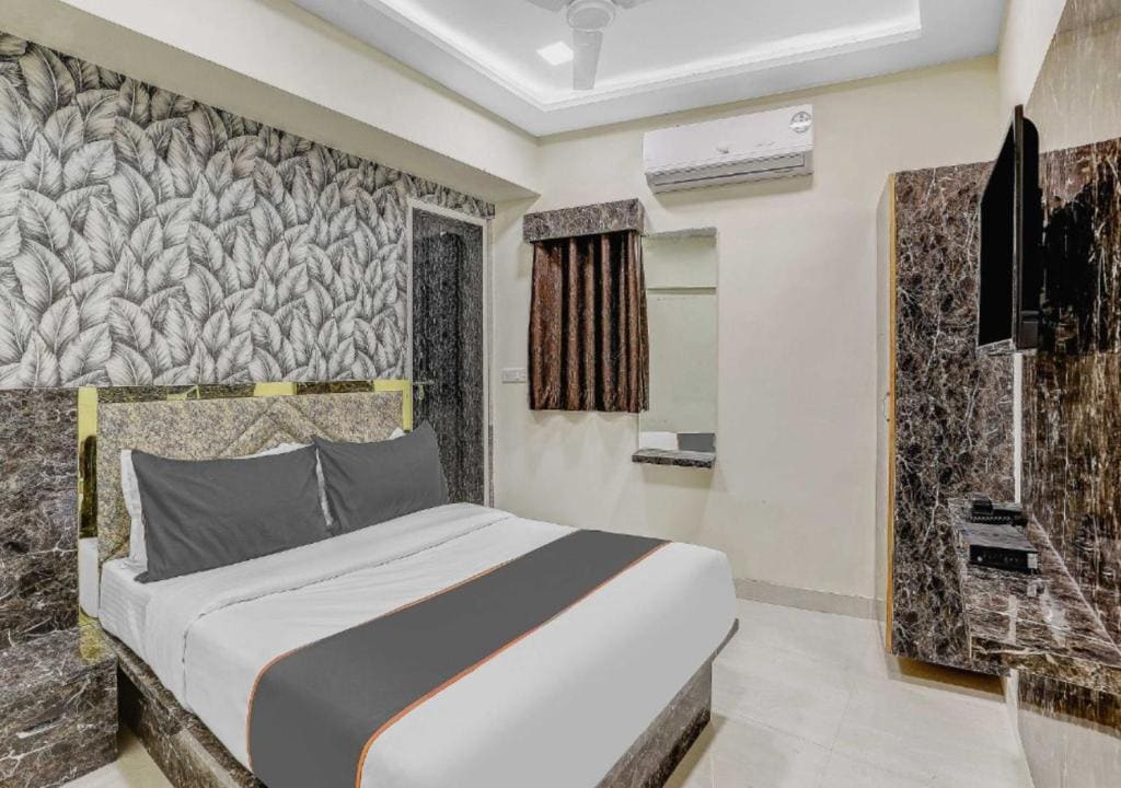 Hotel Sarovar Inn - View 2