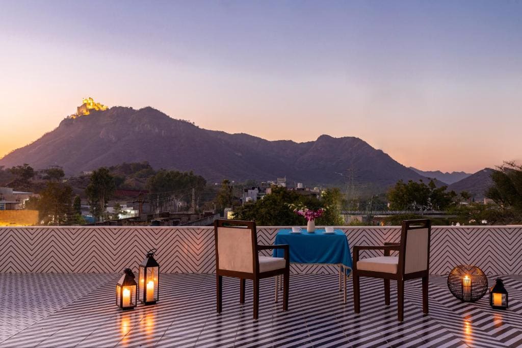 The Seasons Udaipur - Near Sajjangarh Fort - View 7