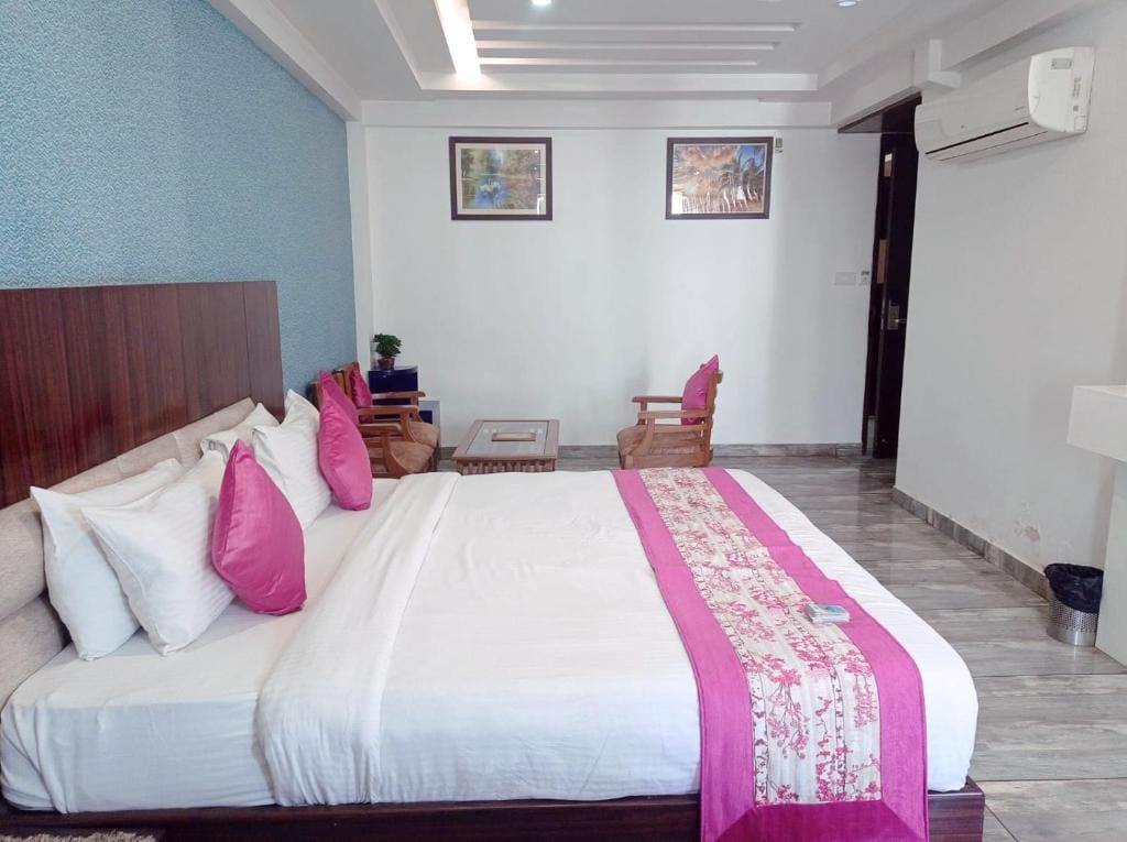 Hotel SGT Plaza - View 4