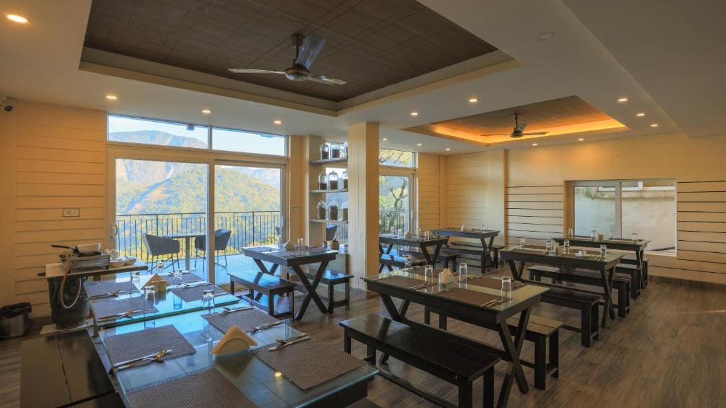 Shola Crown Resort - Munnar - View 3