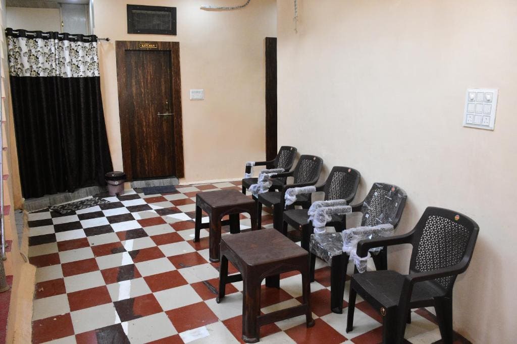 Hotel Shree Narayan Palace - View 3