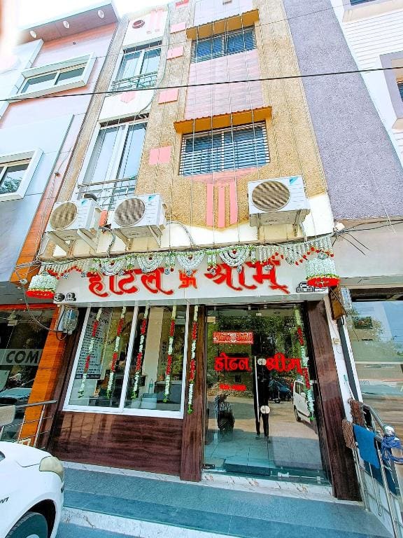 Hotel Shreem - Main view