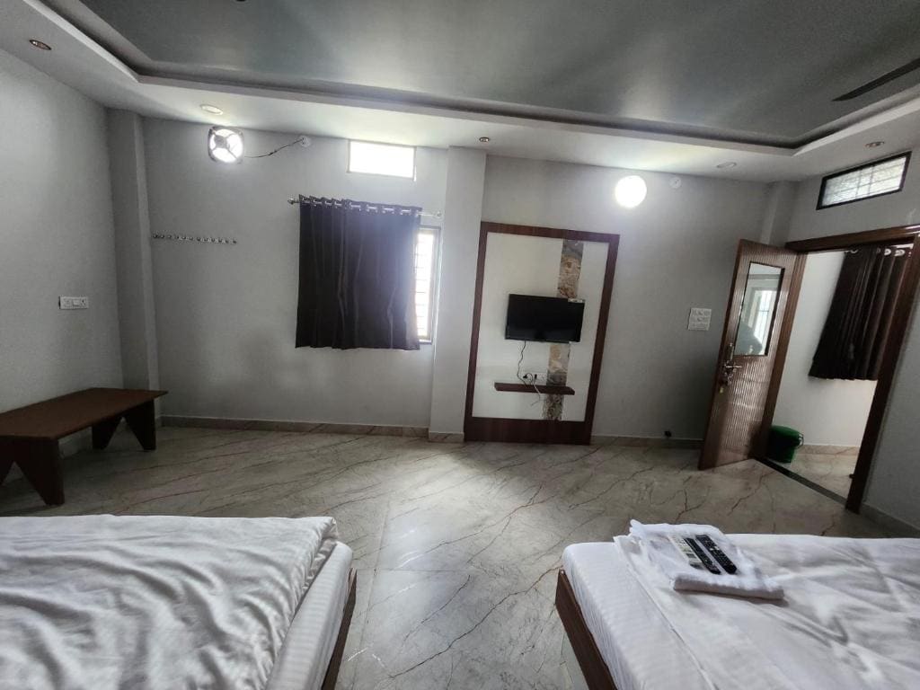 Hotel Shree Sanwaliya - Main view