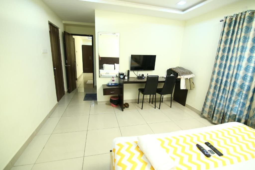 Hotel Siri Inn Mind Space Hitech City - View 6