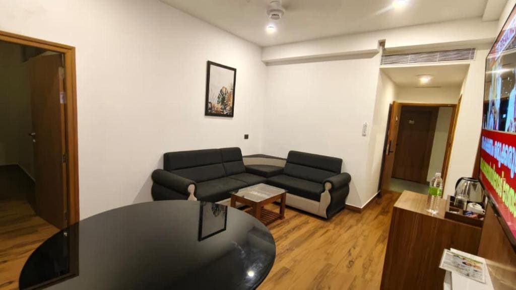 SKY PENTA RESIDENCY - Main view