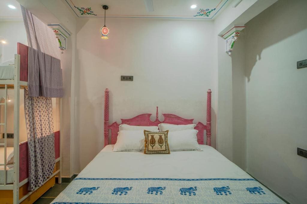Soham Haveli - A Lake Facing Stay in Udaipur - View 6