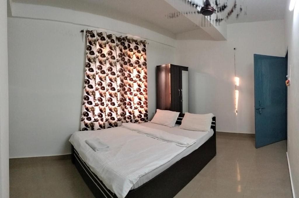 Solace Stay - View 3