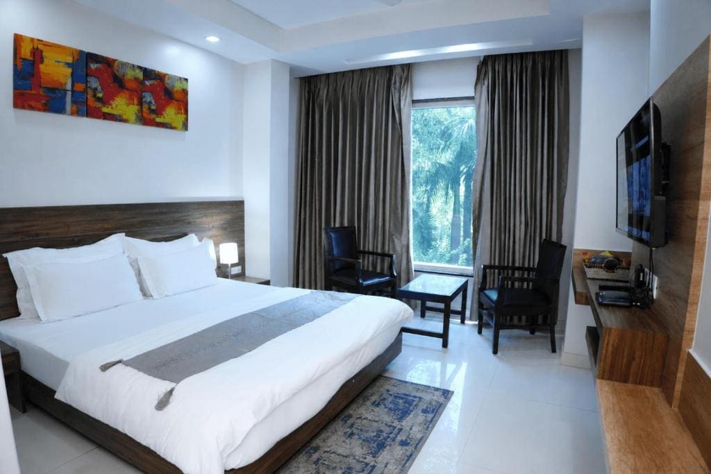 Hotel Sopan Heights - View 2