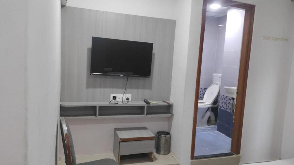 Hotel Sparsh, C G Road - View 5