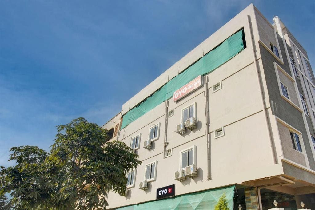 Hotel O REDDY'S GRAND LUXURY ROOMS - View 4