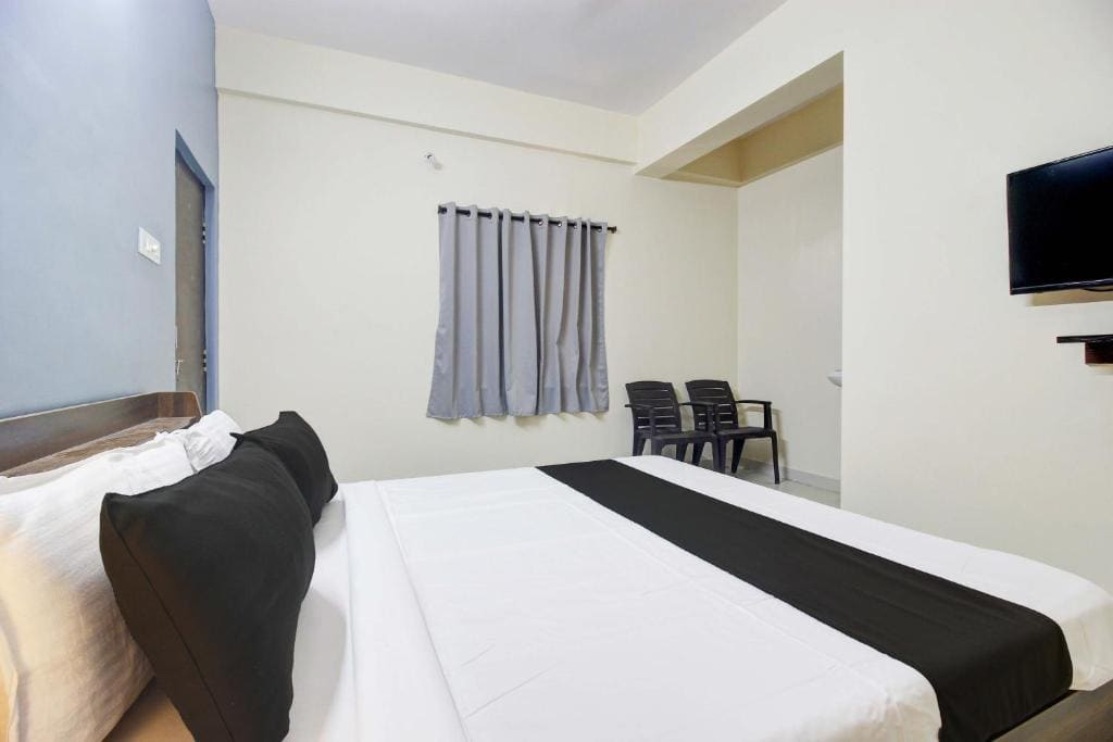 Hotel O REDDY'S GRAND LUXURY ROOMS - View 2