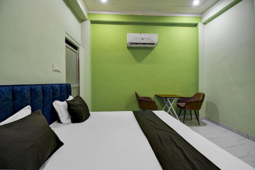 SPOT ON Hotel The Baithak & Restaurant - عرض 6