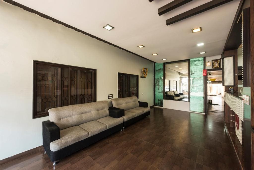 Sai Kalyan suites - Tampilan 3