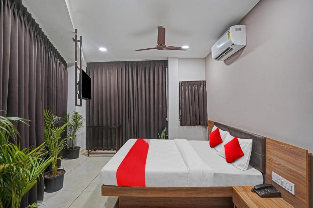 Hotel Sukoon, Best Luxurious Hotel Rooms In Surat City Center - View 6