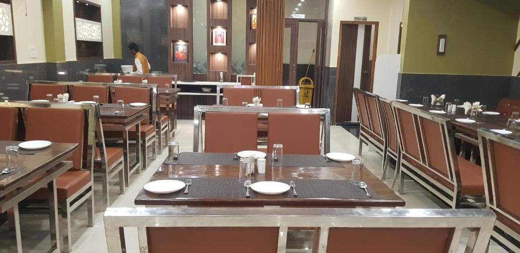Hotel Teeja's - Haldi Restaurant Aiims road Jodhpur - View 4