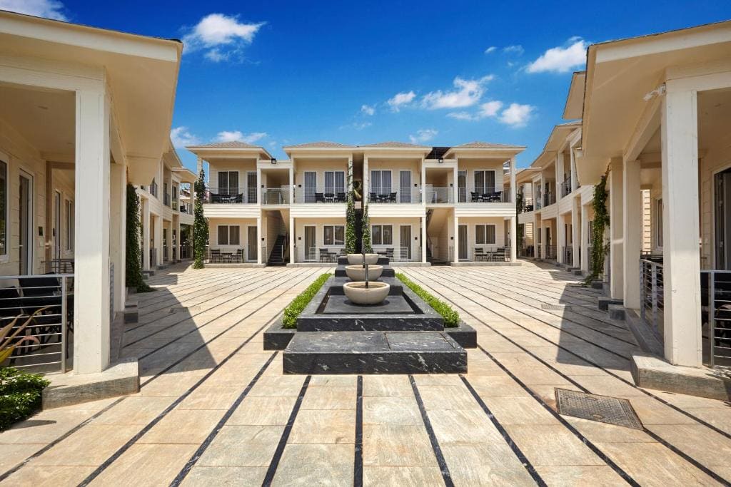 The Acacia Morjim - Main view