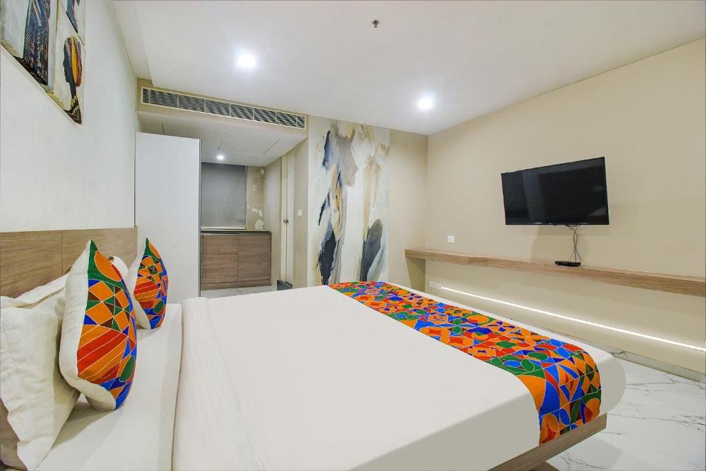 FabHotel SSR Fern Suites - 100M from GSM Mall Madeenaguda - View 6