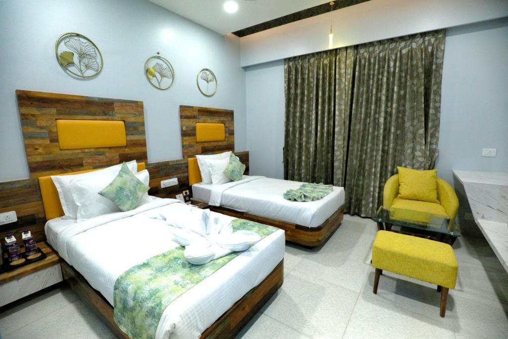 HOTEL THE GRANDLADHUKARA - View 2