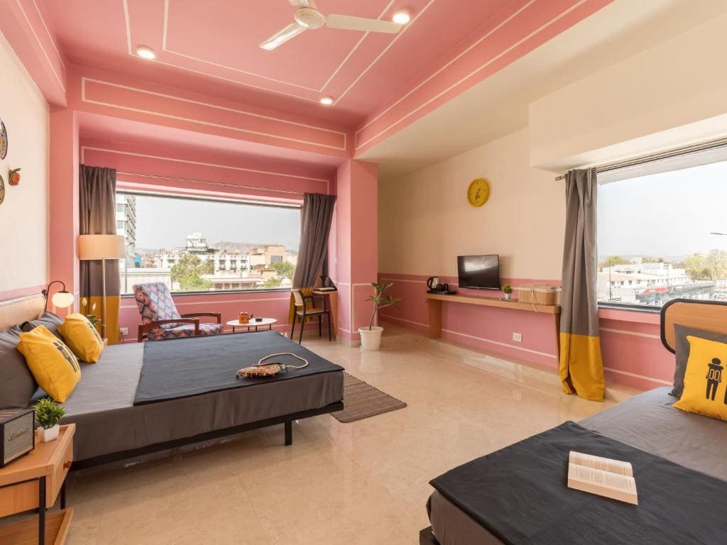 The Hosteller Jaipur, MI Road - View 7